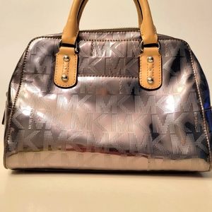 MICHAEL KORS METALLIC PURSE